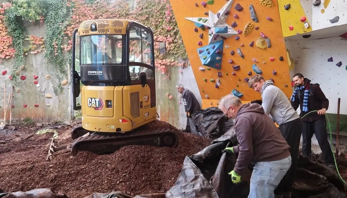 Arbeitsdienst Bodenaustausch 10-12 Oktober 2024 | © DAV Markt Schwaben