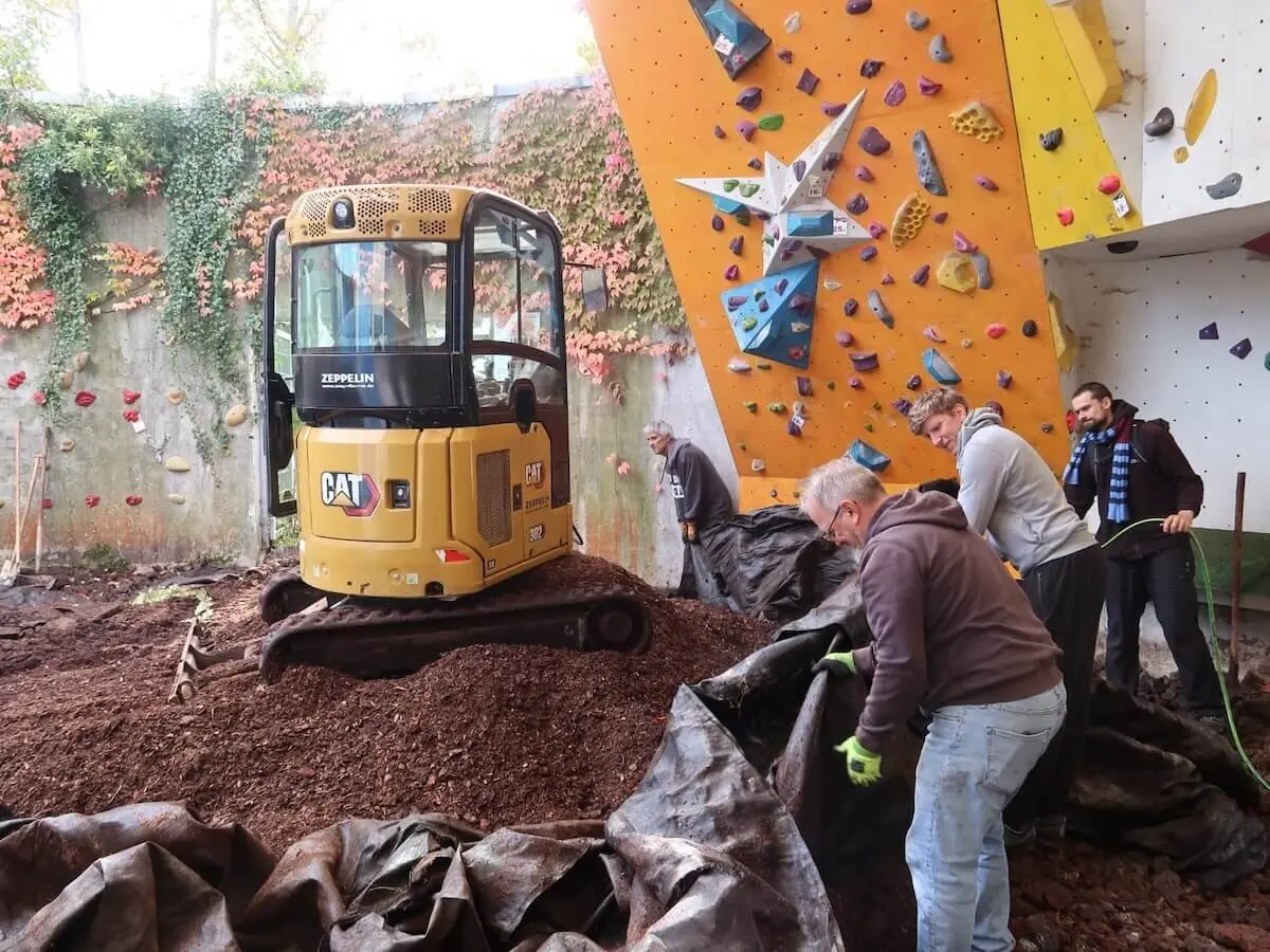 Arbeitsdienst Bodenaustausch 10-12 Oktober 2024 | © DAV Markt Schwaben