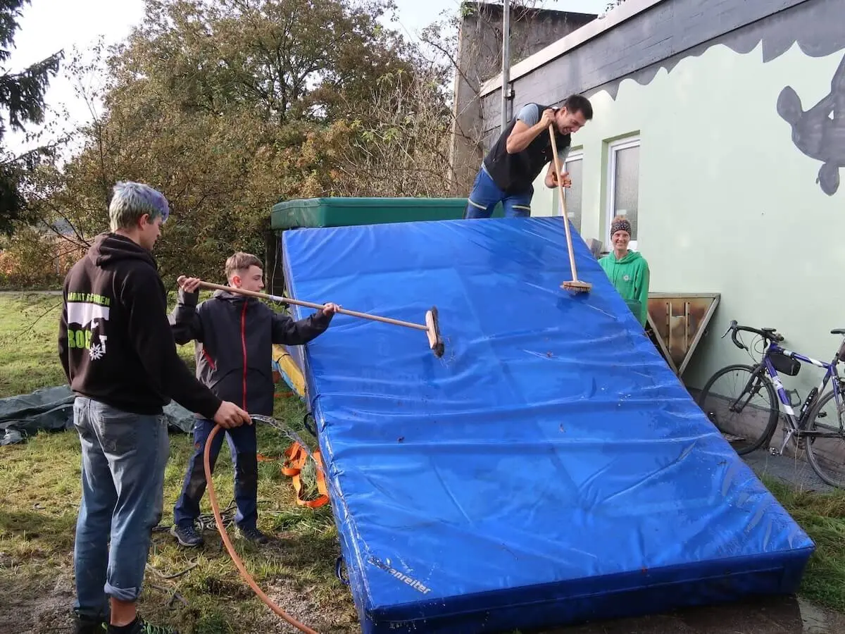 Arbeitsdienst Bodenaustausch 18-19 Oktober 2024 | © DAV Markt Schwaben