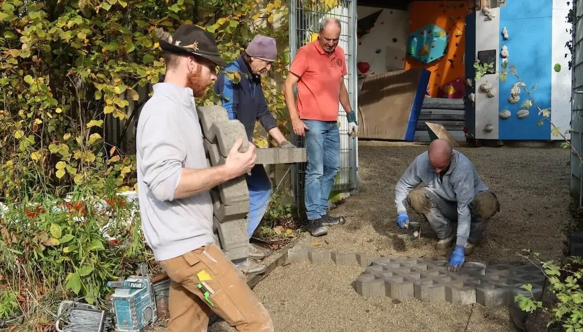 Arbeitsdienst Bodenaustausch 18-19 Oktober 2024 | © DAV Markt Schwaben