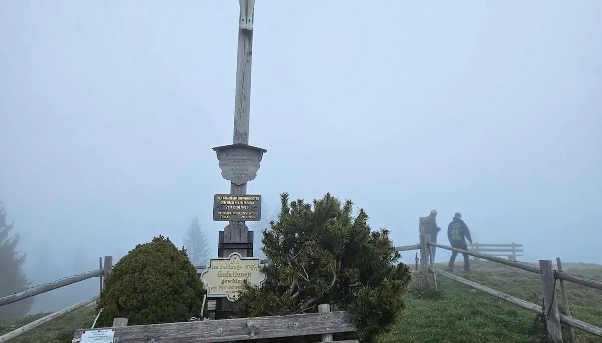 Wanderung November 2024 -Der Schwarzenberg-Gipfel auf 1187 Metern Höhe | © DAV Markt Schwaben | Foto Hubert Inhofer