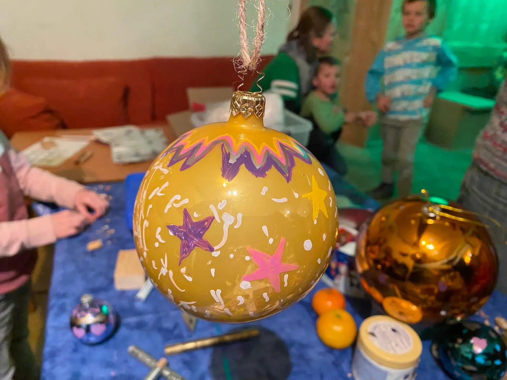 Weihnachtsbasteln Motto Alpenverein | © Helena de Monte 2024