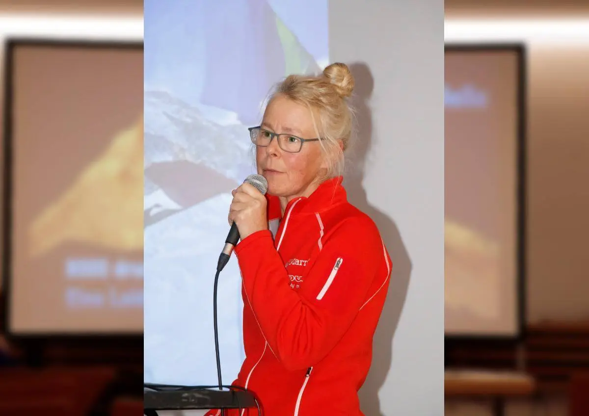 Nahaufnahme von Alix von Melle während ihrer Präsentation der Multivisionsshow | © DAV Markt Schwaben