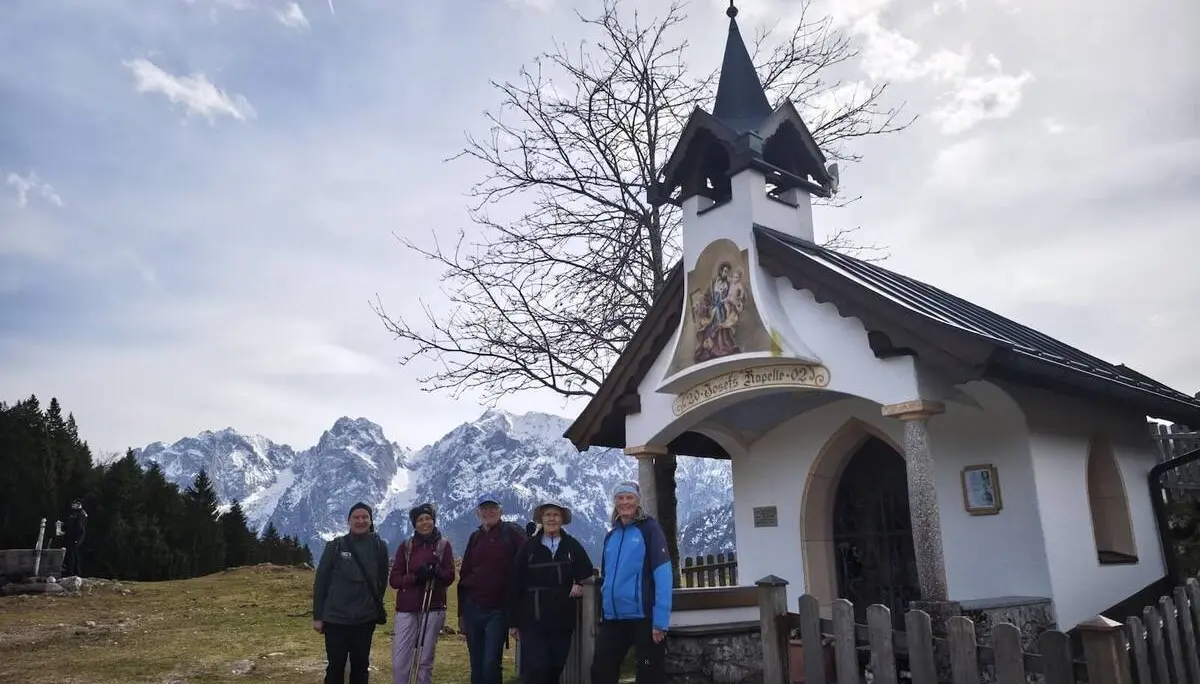 Gruppe vor St.-Josefs-Kapelle | © DAV Markt Schwaben/Erwin Matzinger