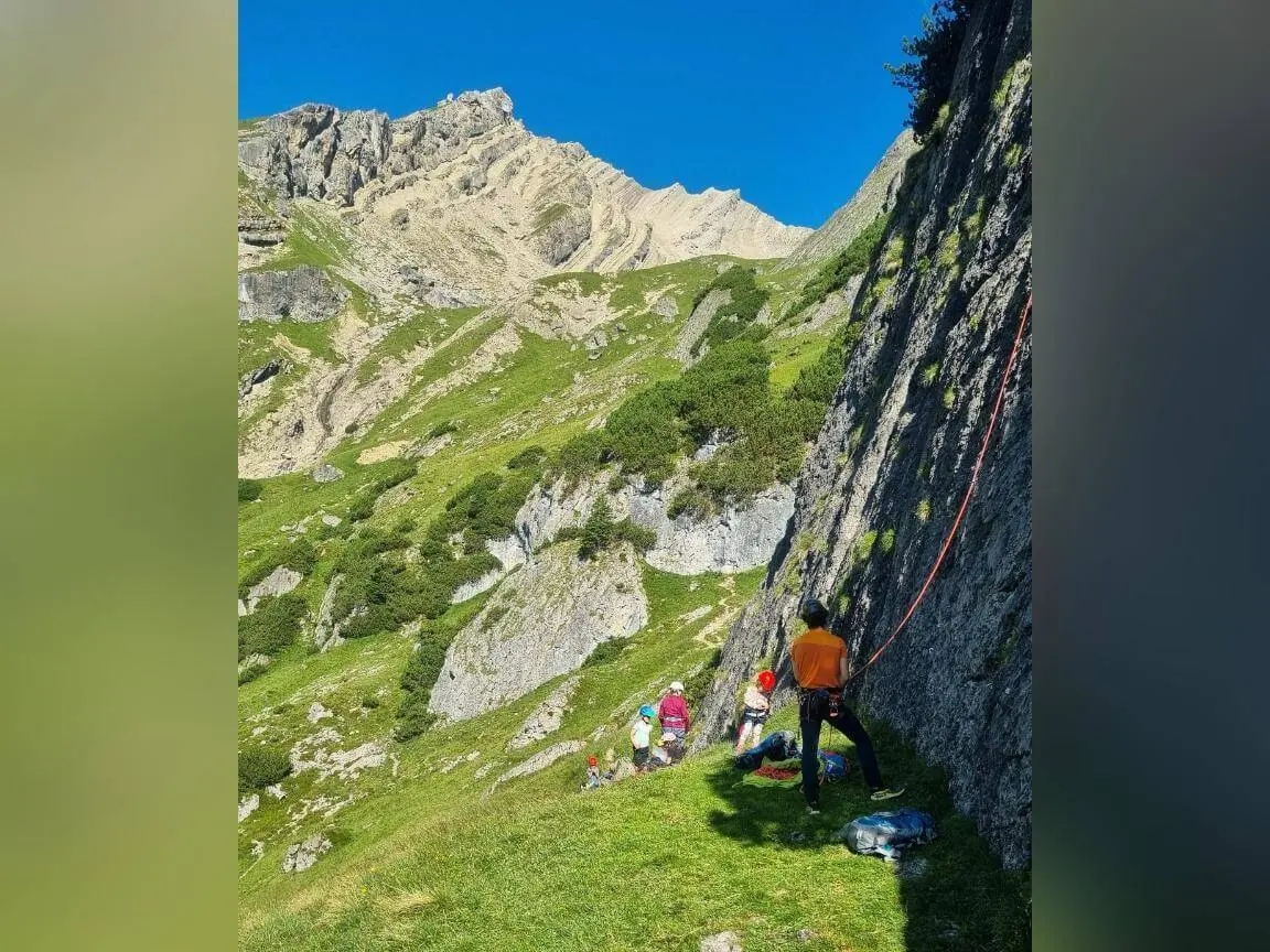 Klettern vor alpiner Kulisse | © DAV Markt Schwaben / Silke Titze