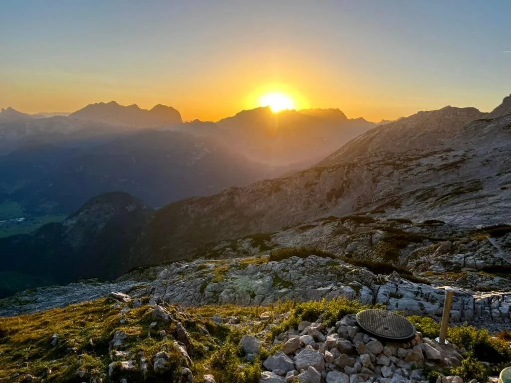 Sonnenaufgang auf der Hütte | © Markus Sellmeier
