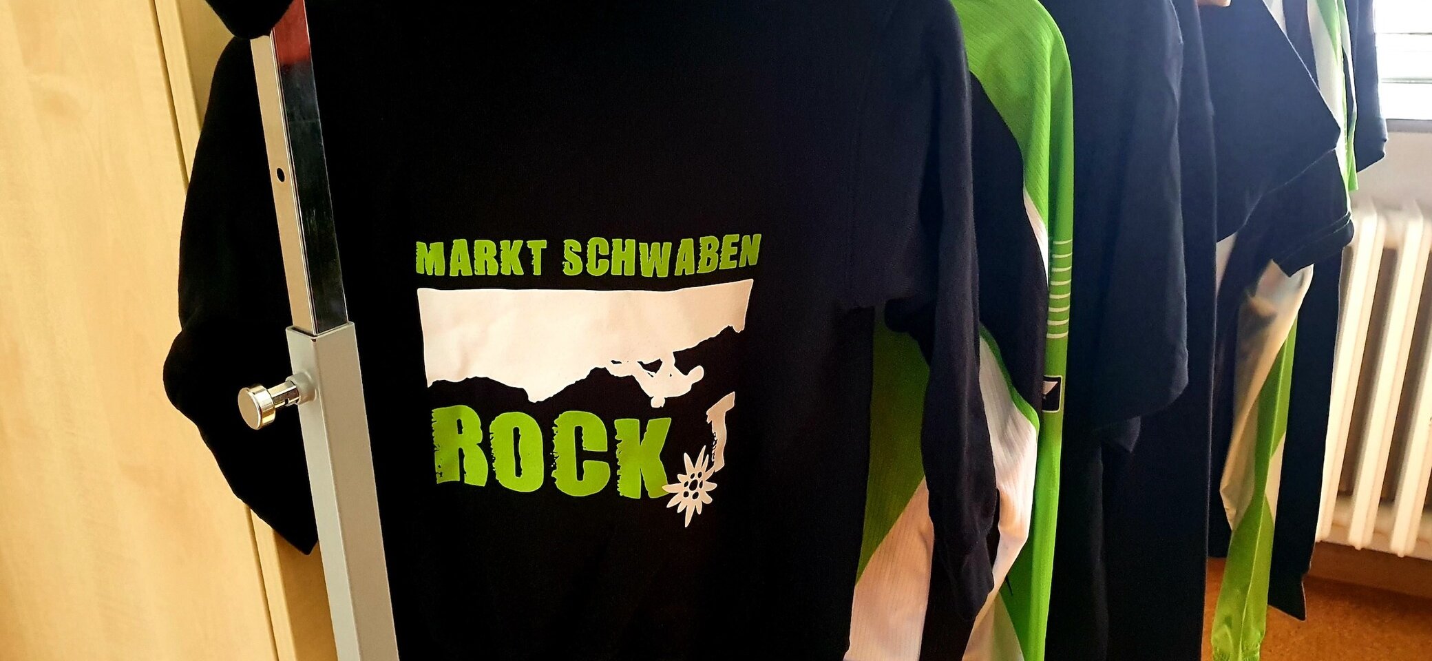 Vereinsartikel des DAV Markt Schwaben | © DAV Markt Schwaben | Foto Anna Maria Blau